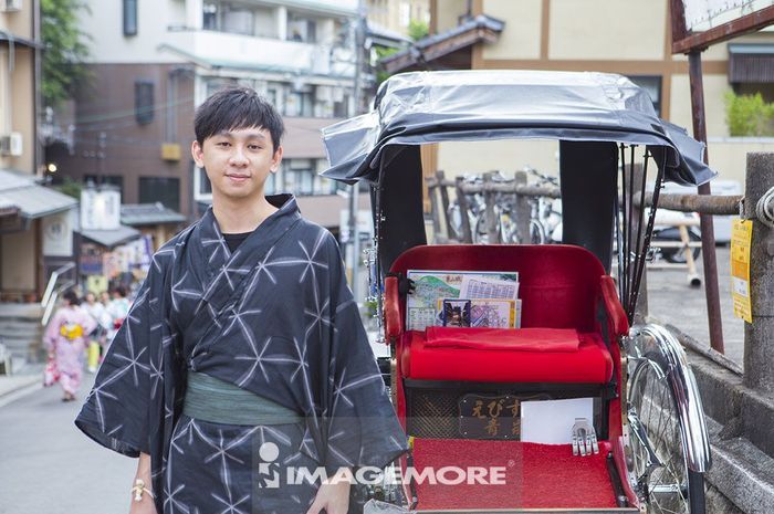 男性 人力車 京都 日本 亞洲 正版商業圖片銷售下載 Imagemore富爾特正版圖庫